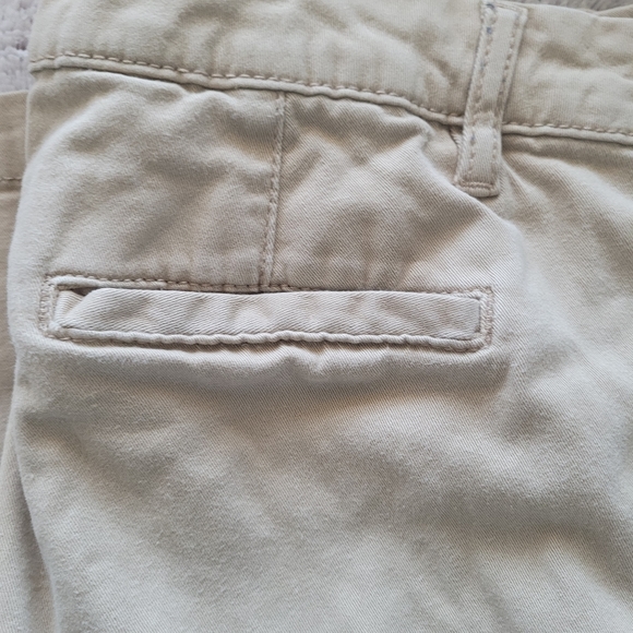 ⭐3/$15⭐ Khaki Classic Twill Women's Pants - Size 6 - Picture 3 of 5